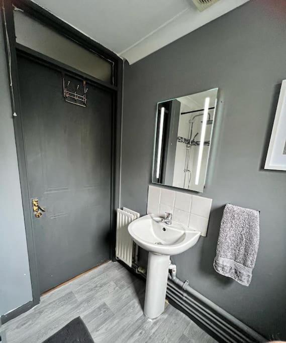 Lovely, Two Bedroom Apartment Central Location London Exterior foto